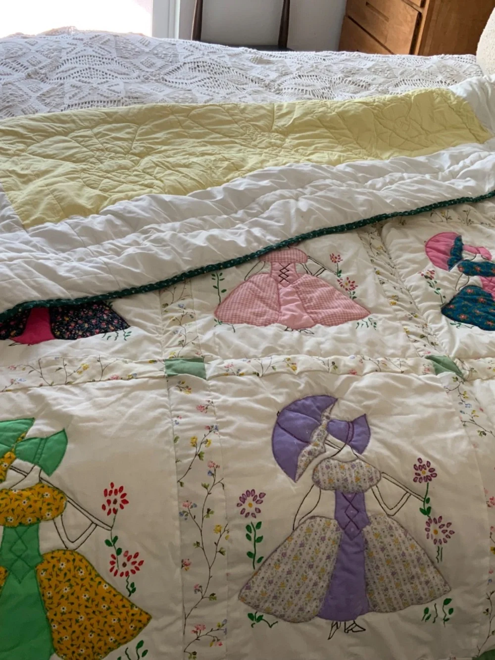Vintage sun bonnet sue patchwork quilt